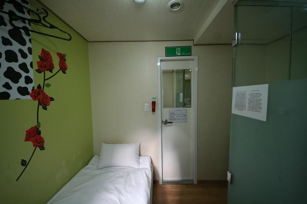 Guesthouse Myeongdong Seoul Rum bild