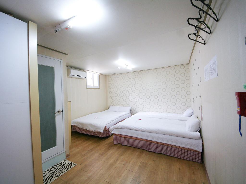 Guesthouse Myeongdong Seoul Rum bild