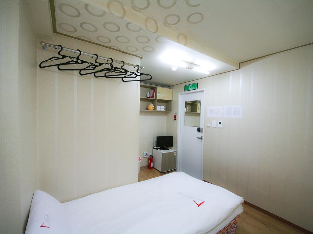 Guesthouse Myeongdong Seoul Rum bild